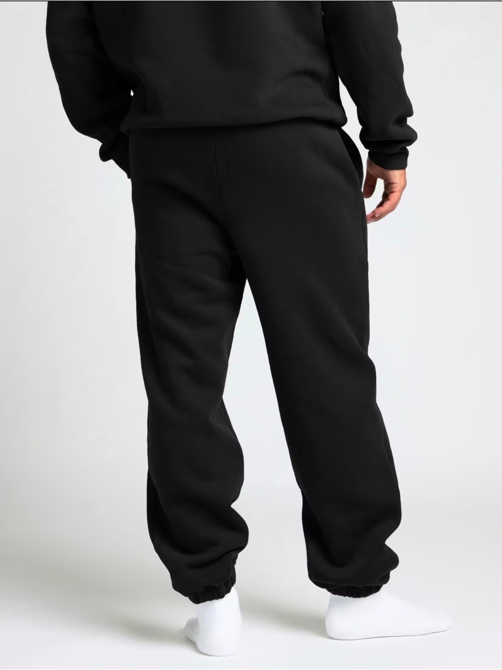 Comfrt Signature Sweatpants in Onyx - Picture 2 of 9